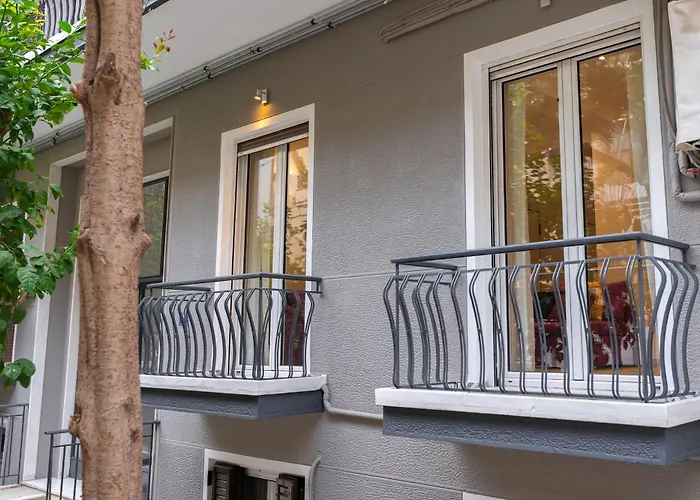 Spacious Modern In Near Metro